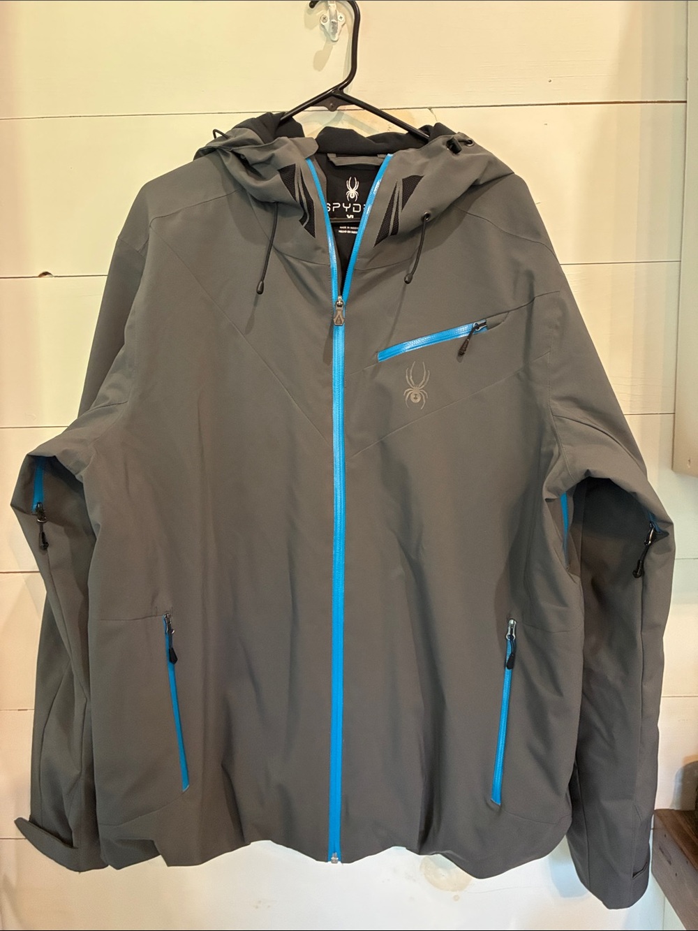 Spyder Fanatic Ski Jacket Gray Softshell Jacket w/Bright Blue Zippers Size XL